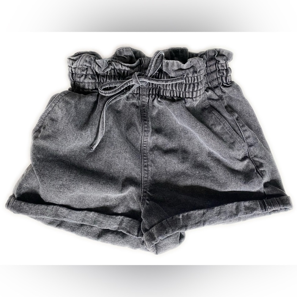 Refuge Denim High Waisted Paperbag Shorts - Small